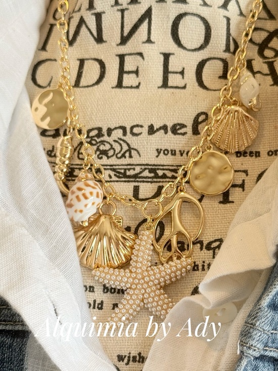 Alquimia Jewelry - Alquimia Gold and Pearl Starfish Charm Necklace